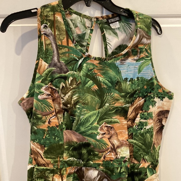 Retrolicious Jurassic Park Dinosaur Land Before Time Sleeveless Pocket Dress XL - Picture 4 of 13